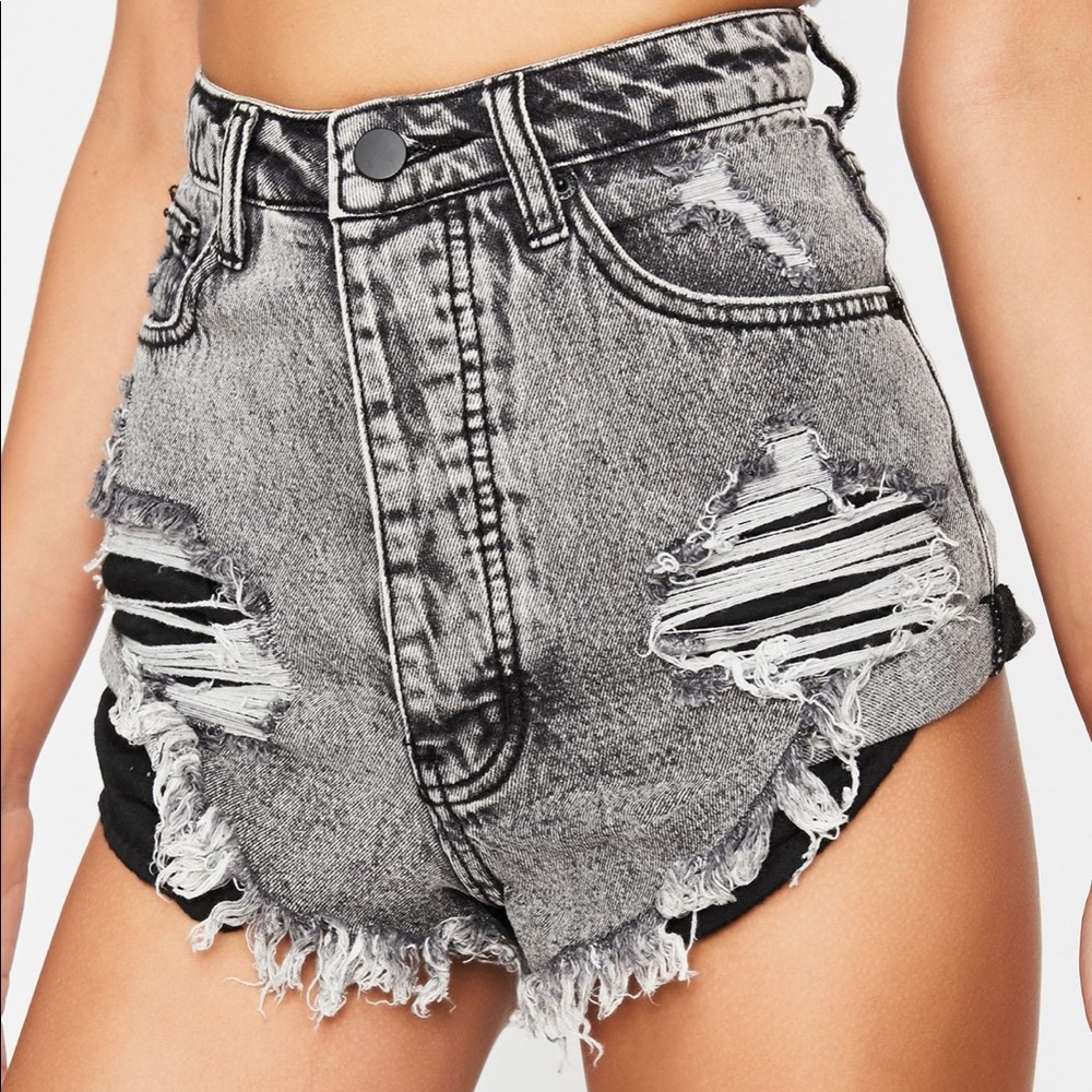 Signature 8 Acid Wash Shorts